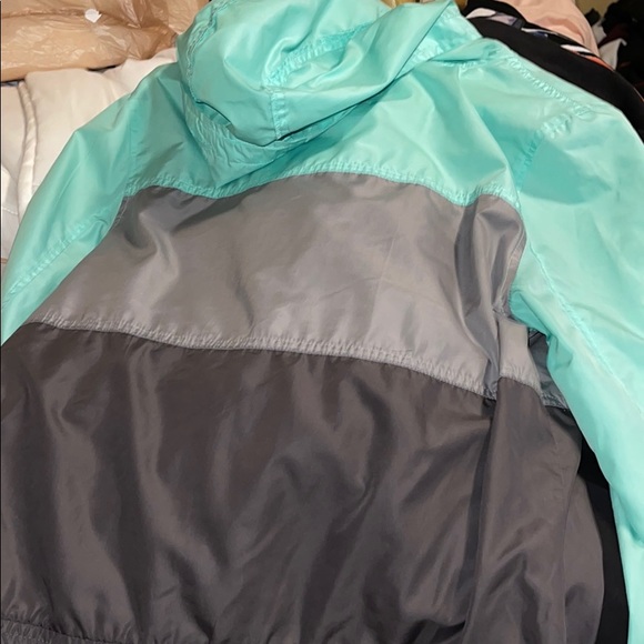 Windbreaker - Picture 2 of 3